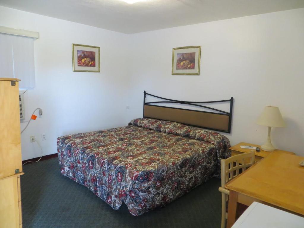 Travel Inn Of Sebring Room photo