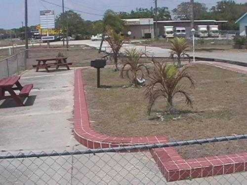 Travel Inn Of Sebring Exterior photo