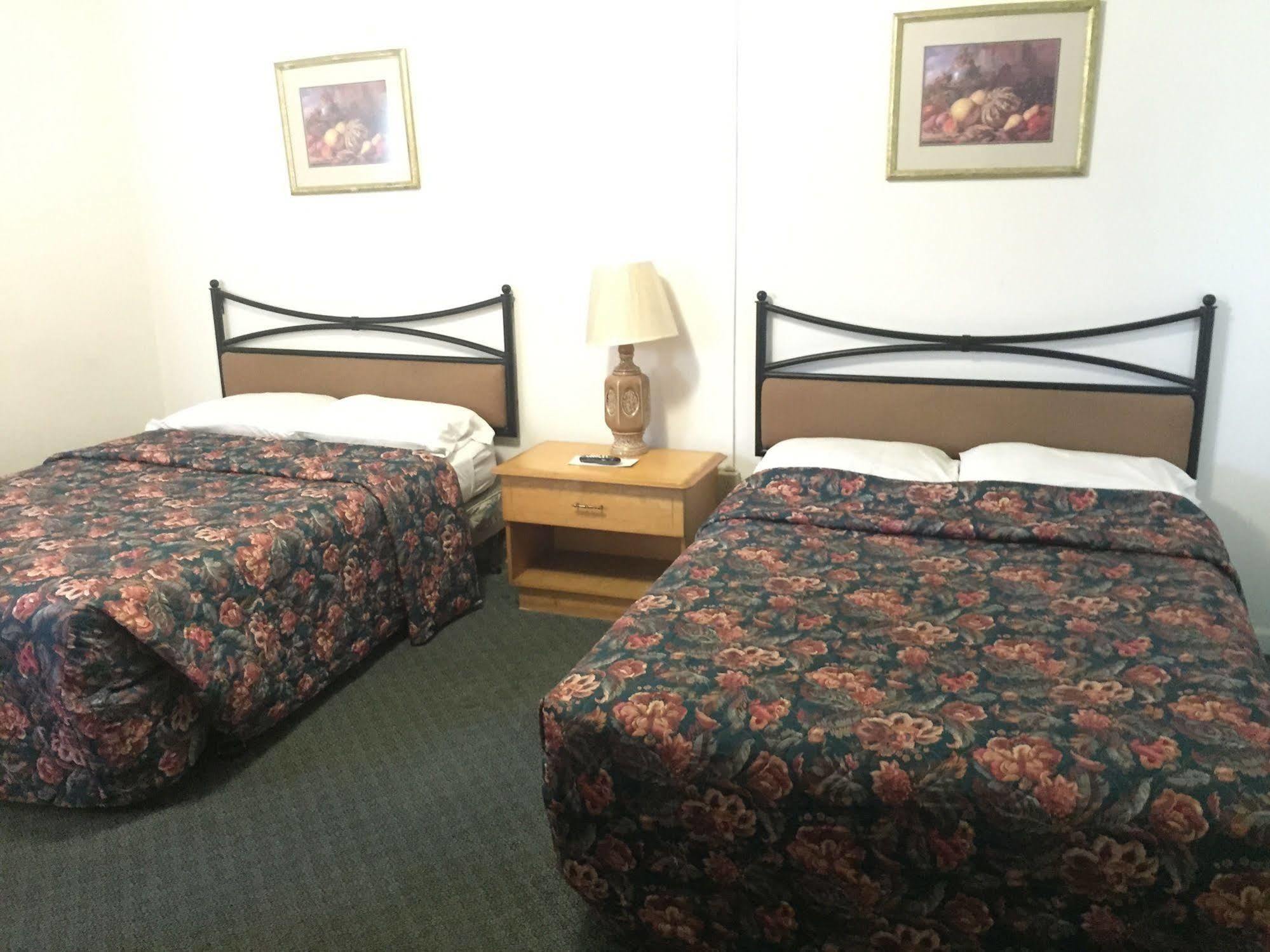 Travel Inn Of Sebring Exterior photo