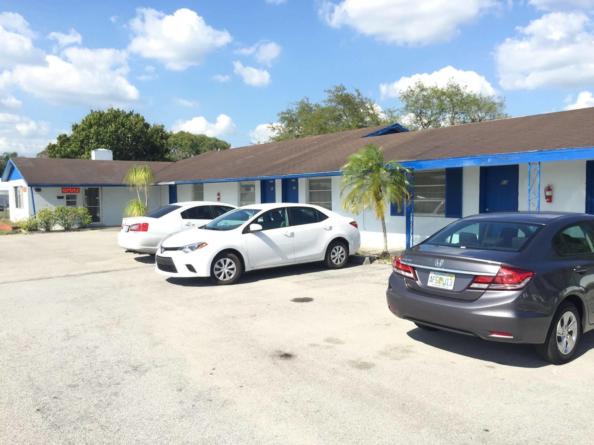 Travel Inn Of Sebring Exterior photo